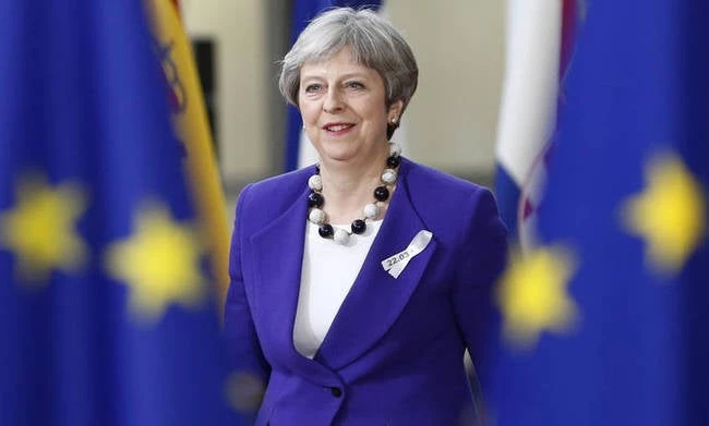 «Είναι πιο πιθανό η Αγγλία να κερδίσει το Παγκόσμιο Κύπελλο ποδοσφαίρου παρά η Βρετανία να επανενταχθεί στην Ε.Ε.»